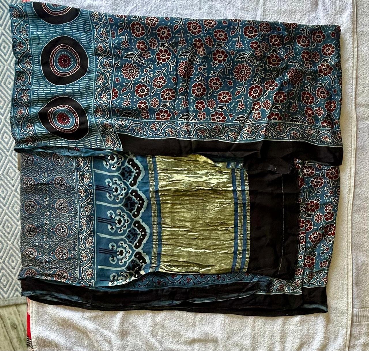 Blue Ethnic Printed Silk Saree